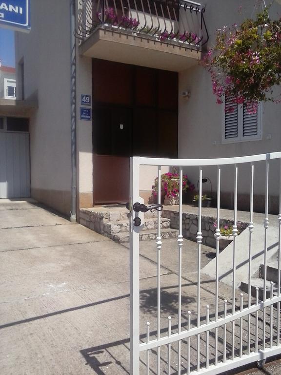 Siesta Apartments Šibenik Екстериор снимка